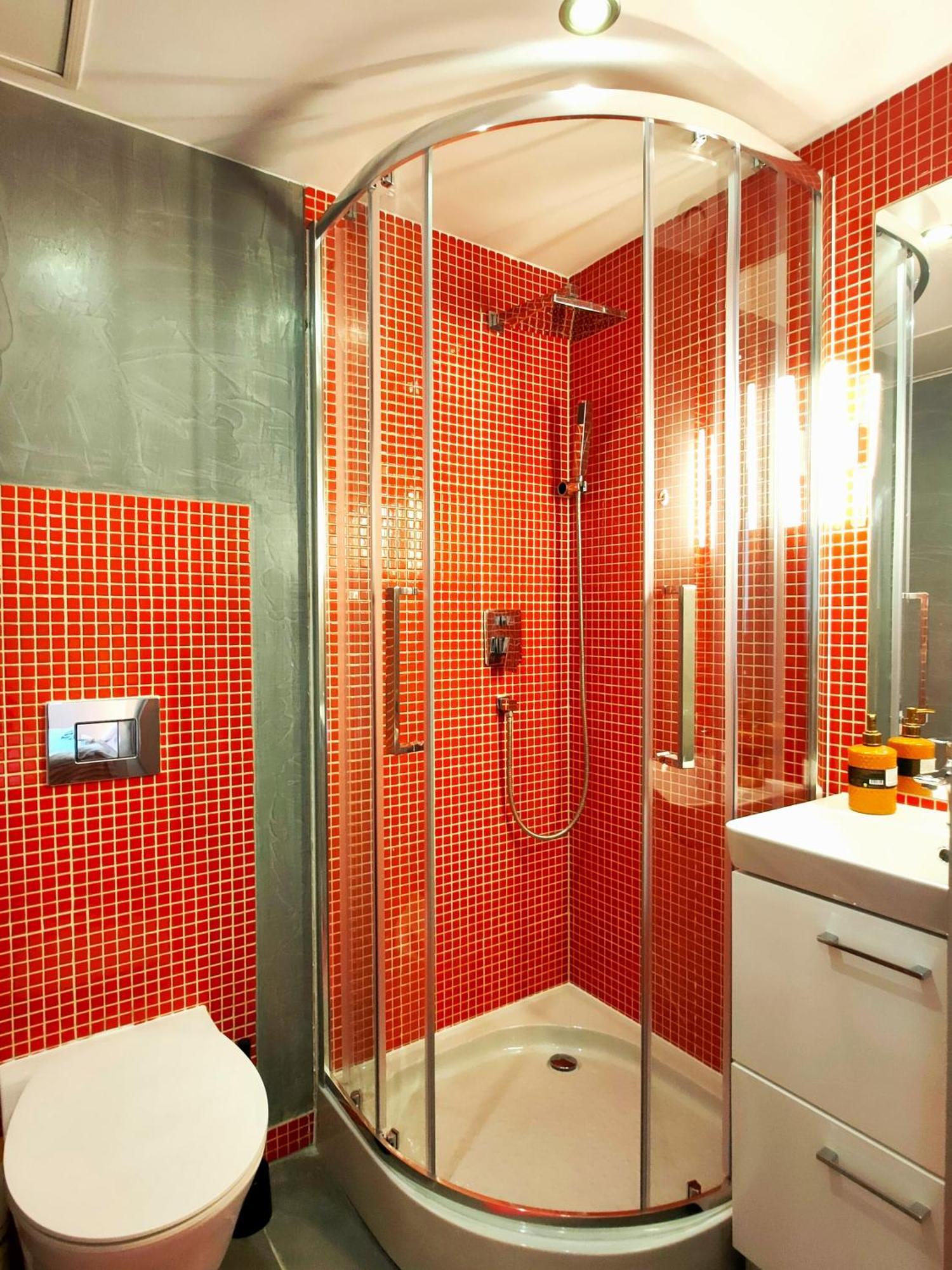 Mirror Pink Studio Apartment クラクフ エクステリア 写真